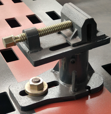 Auto-Karosserie Reparatur Auto-Rahmen-Maschine mit 5600cm Arbeitstischlänge und 550cm Bankhöhe