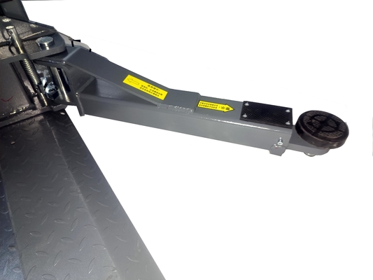 Niedrige Decke 4.0T Doppelzylinder Hydraulischer Aufzug Zwei Stangen Design für begrenzten Platz
